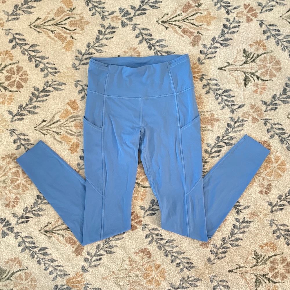 EUC Lululemon Leggings (Size4)